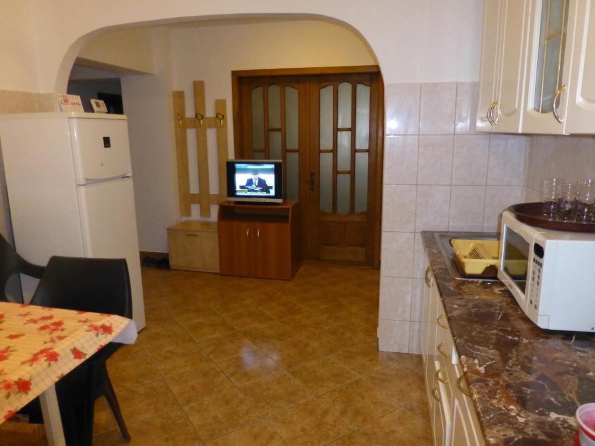 Apartament Zippi Republicii RHBM Baia Mare Cameră foto